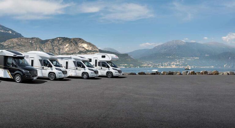 Sitzbezüge passend für Eura Mobil Wohnmobil Caravan in Schwarz